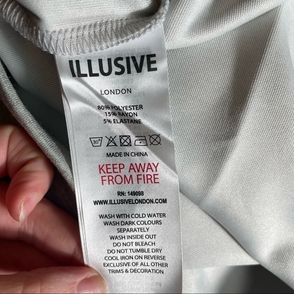 ILLUSIVE London Dual Crew Sweater - Grey Unisex - Picture 12 of 14